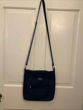 baggallini Black Crossbody Messenger Bag